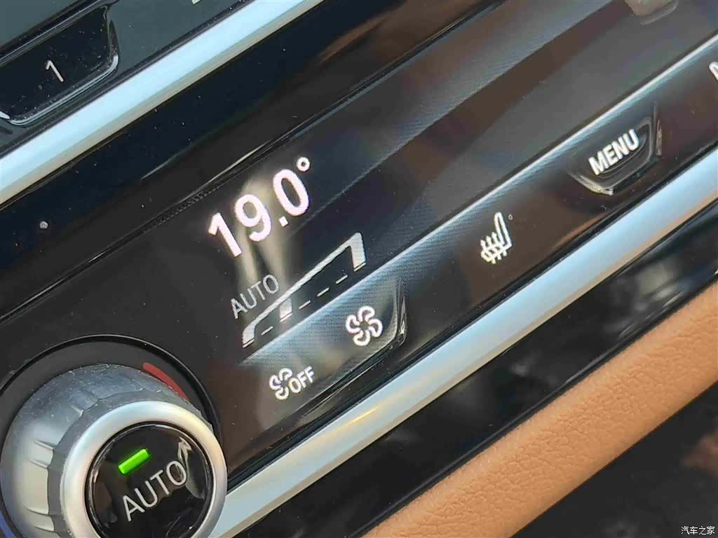 BMW 6 Series GT, 2025 15