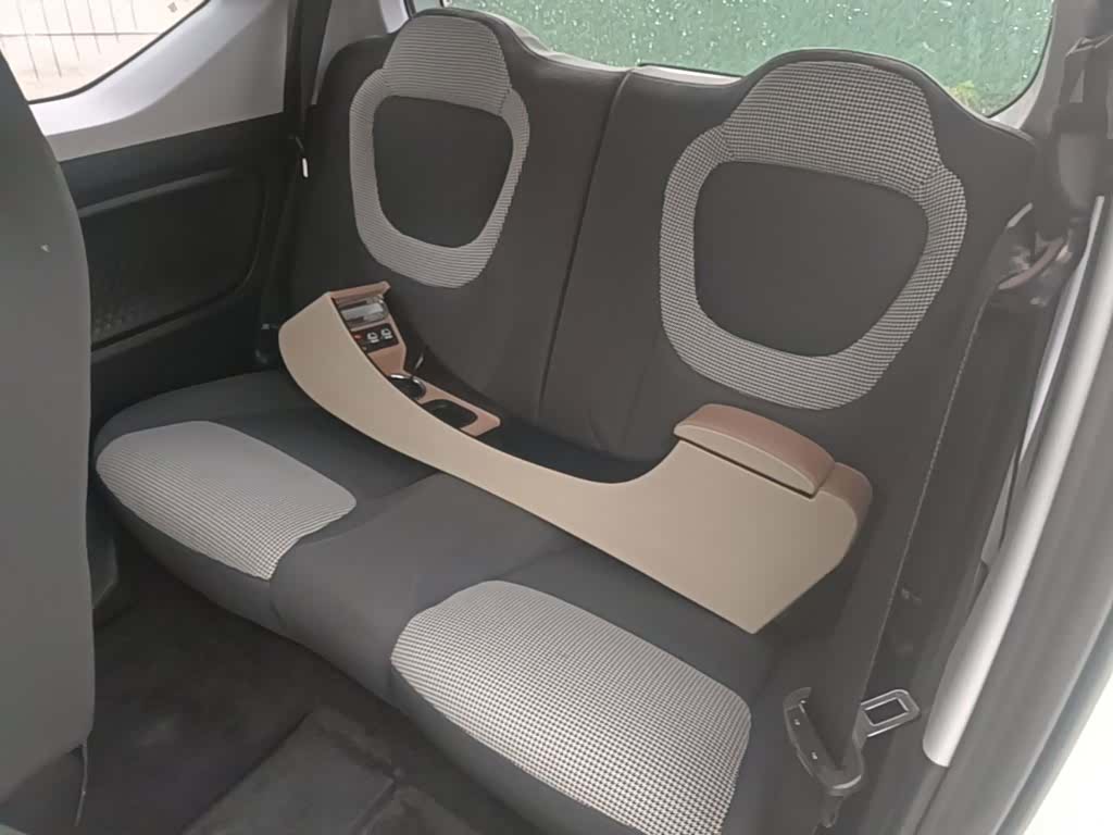 Wuling MINIEV, 2025 13