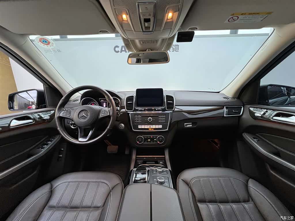 Mercedes-Benz GLS, 2018 14