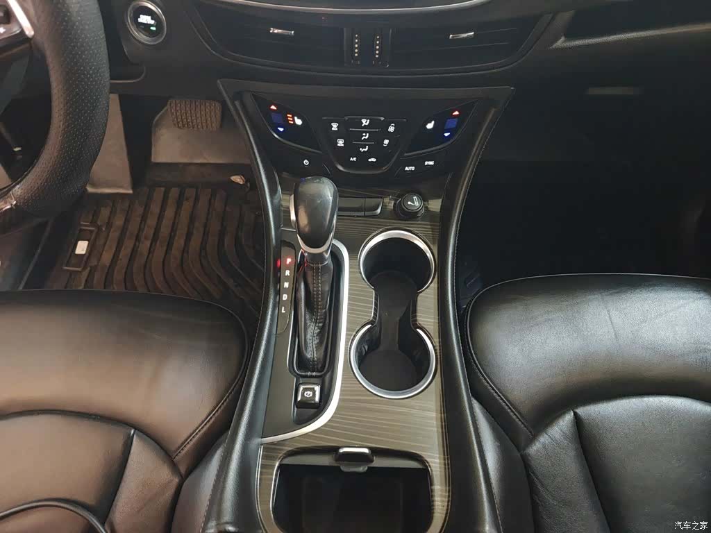 Buick Envision Plus, 2020 10