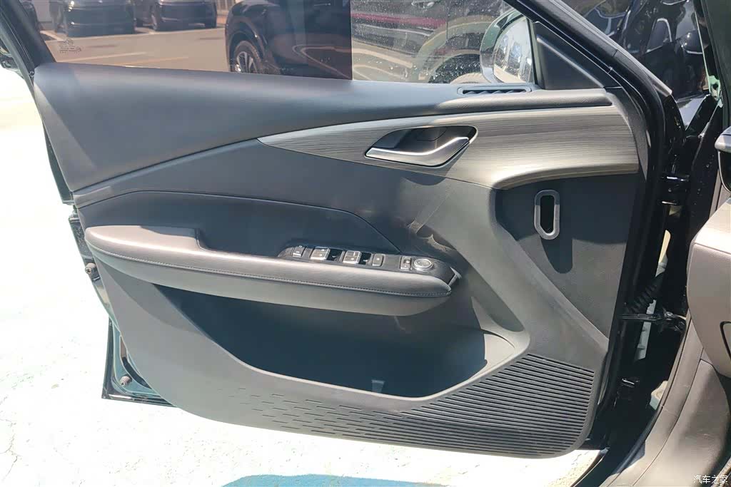 Wuling Starlight, 2025 7