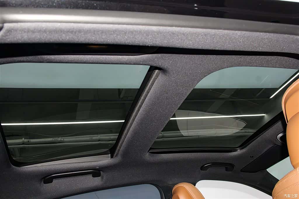 Mercedes-Benz E-Class, 2025 27