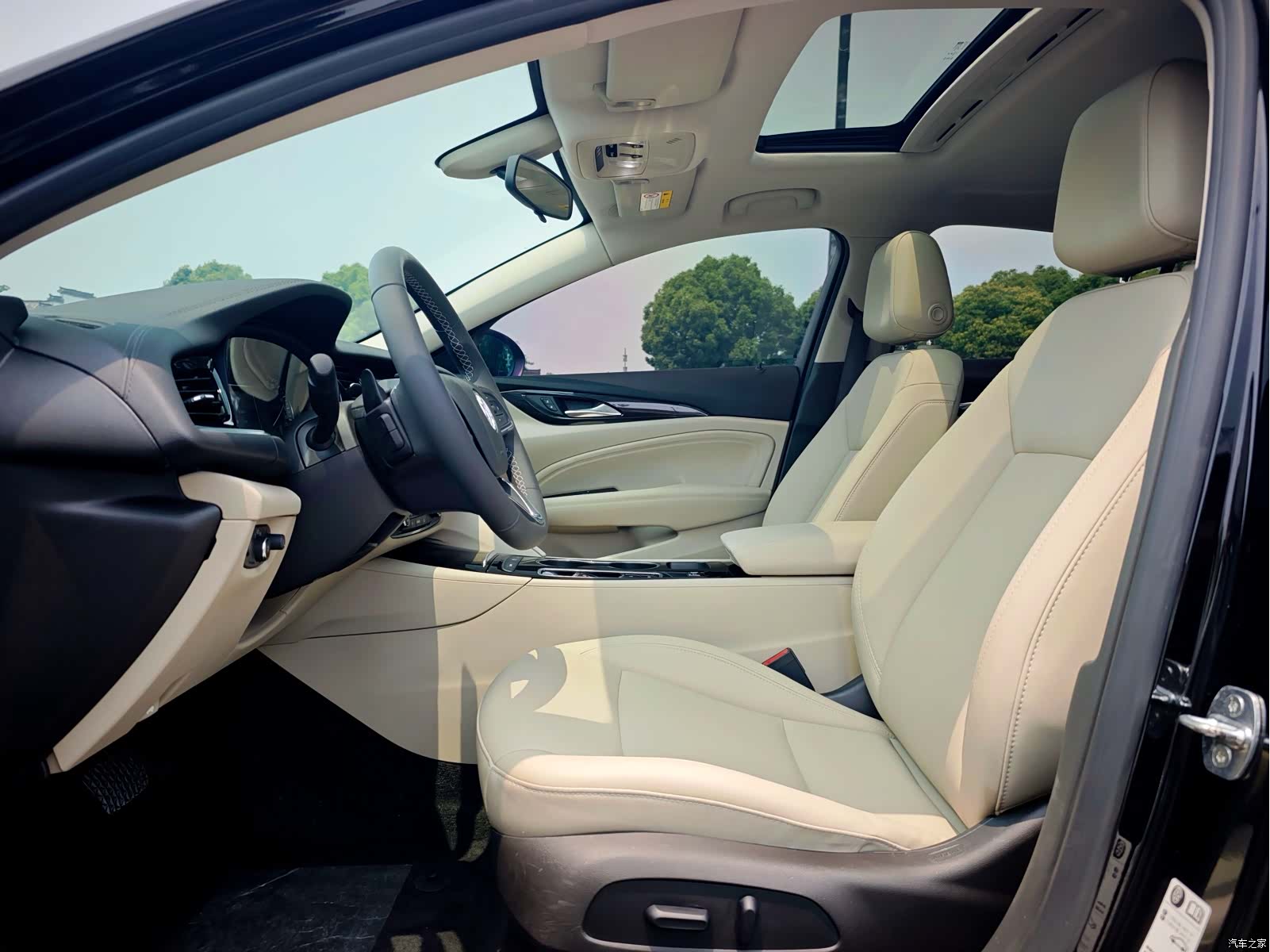 Buick Regal, 2021 11