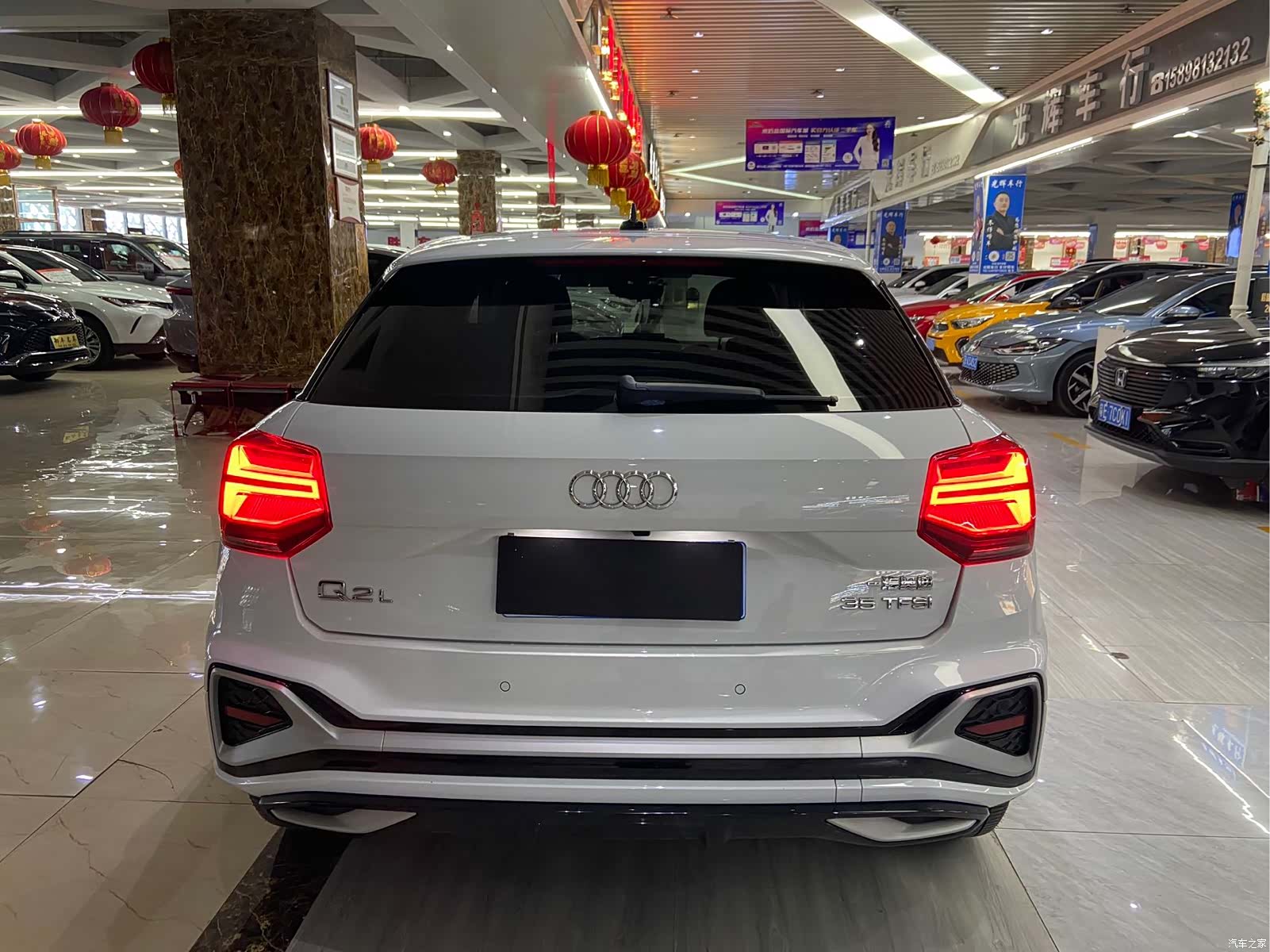Audi Q2L, 2021 все фото