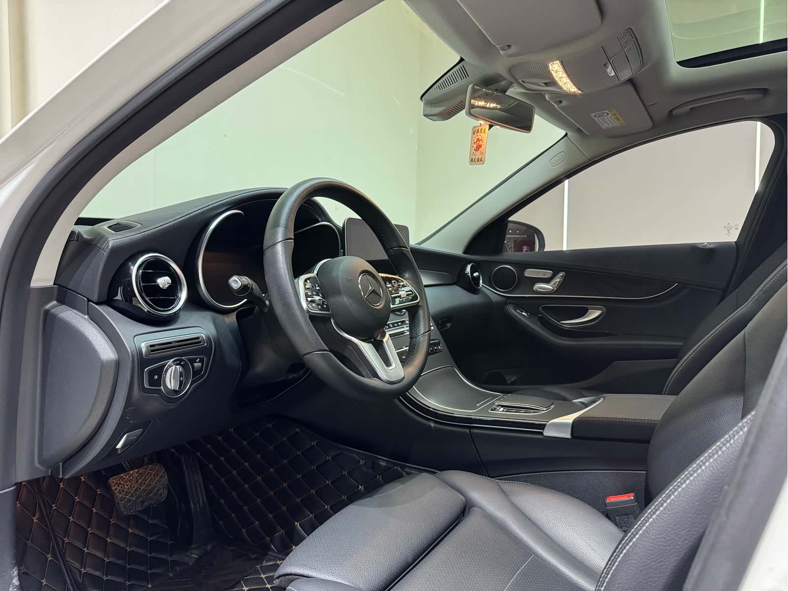 Mercedes-Benz C-Class, 2019 11