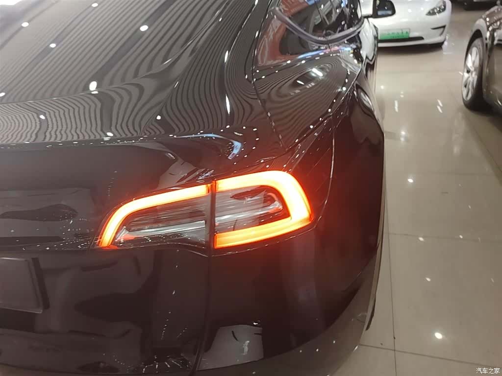 Tesla Model Y, 2022 8