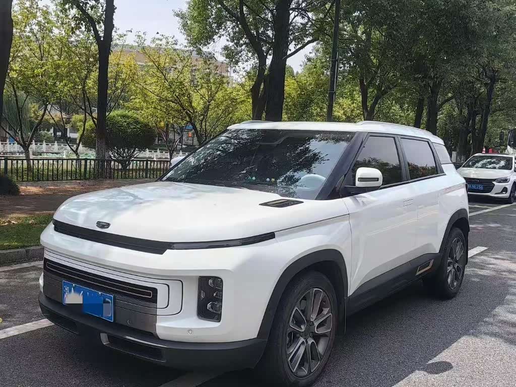 Geely ICON