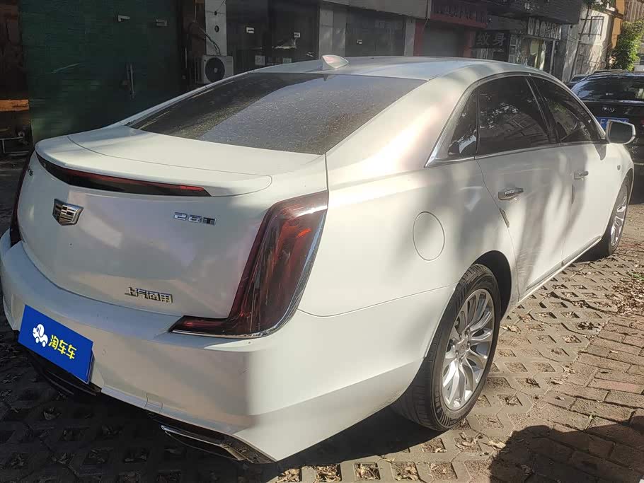 Cadillac XTS