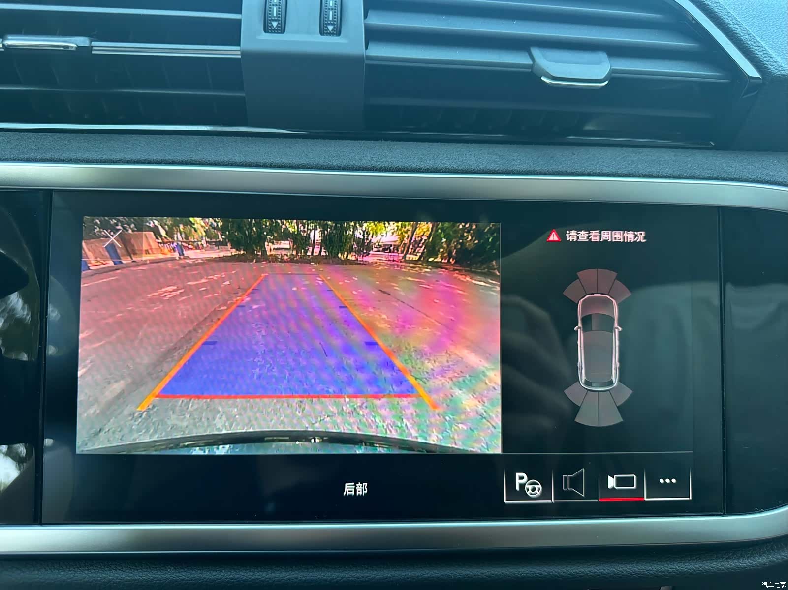 Audi Q3, 2022 9