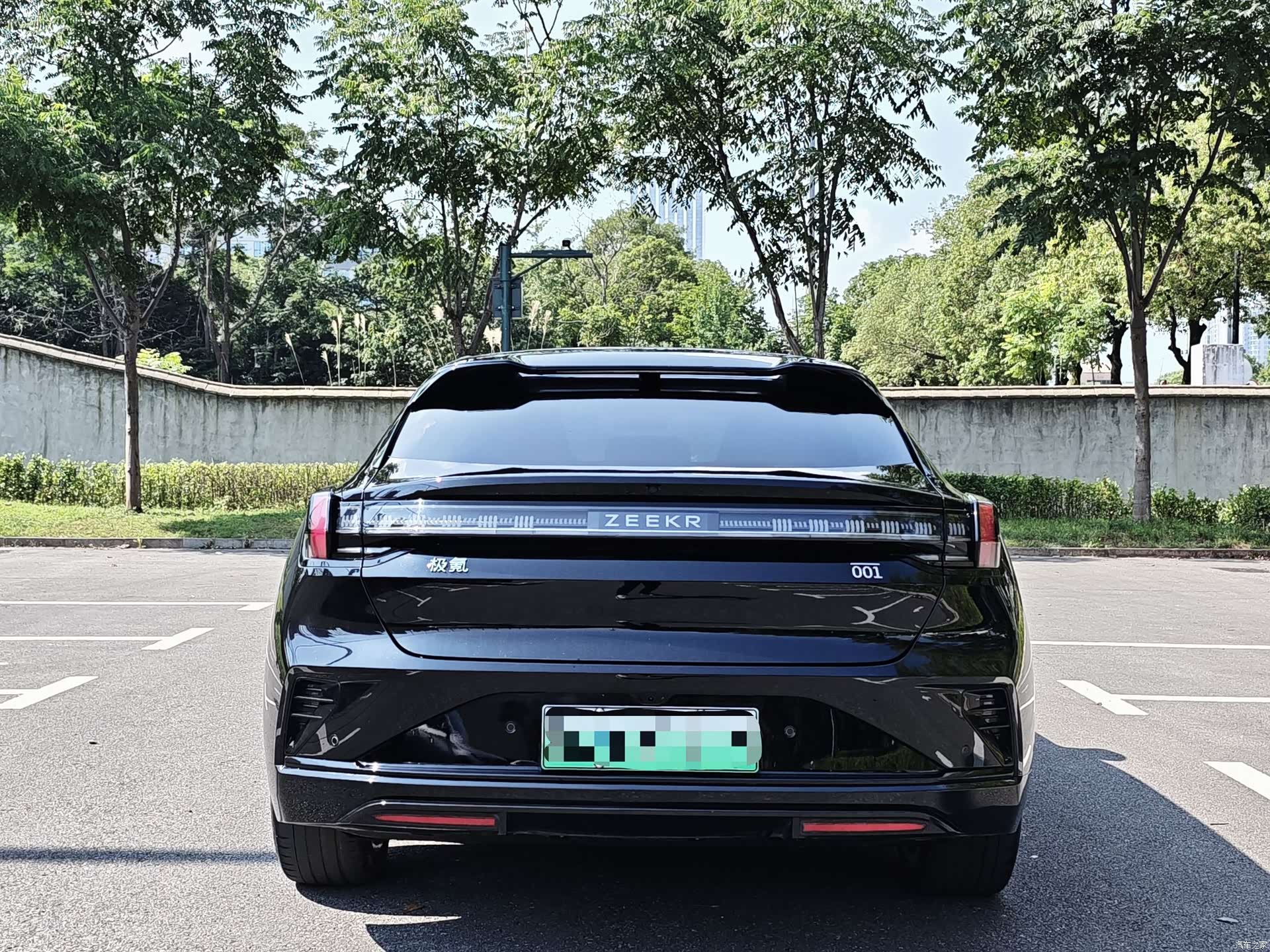 Zeekr 001, 2026 8