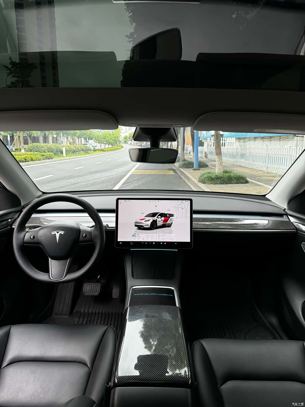 Tesla Model Y, 2023 4