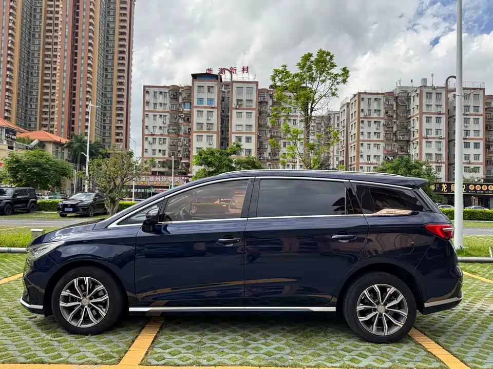 BYD Song MAX BYD Song MAX