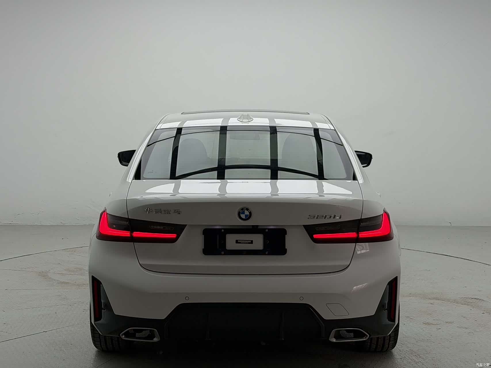 BMW 3 Series, 2023 все фото