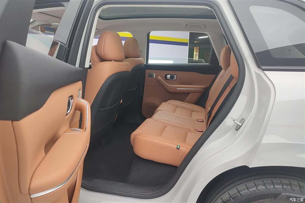 Leapmotor C10, 2025 11