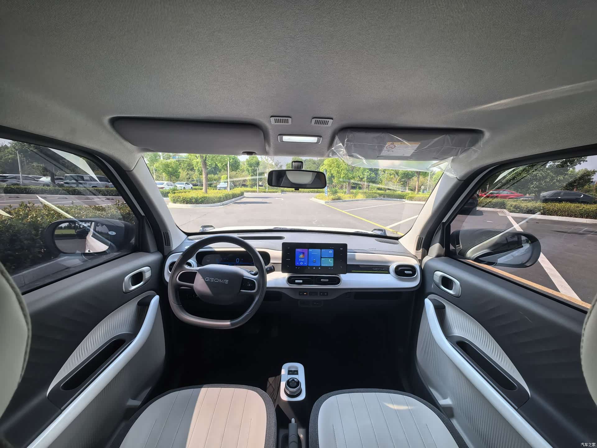 Geely Panda, 2025 12