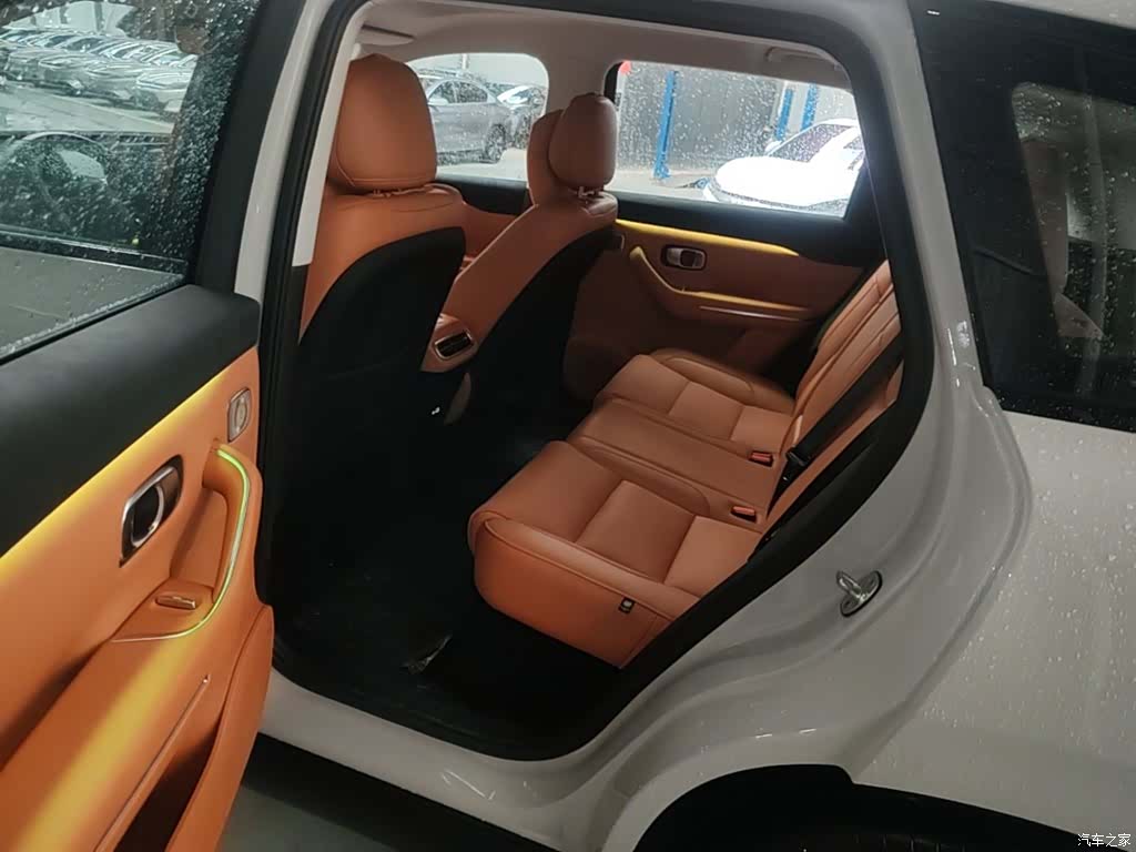 Leapmotor C10, 2025 17