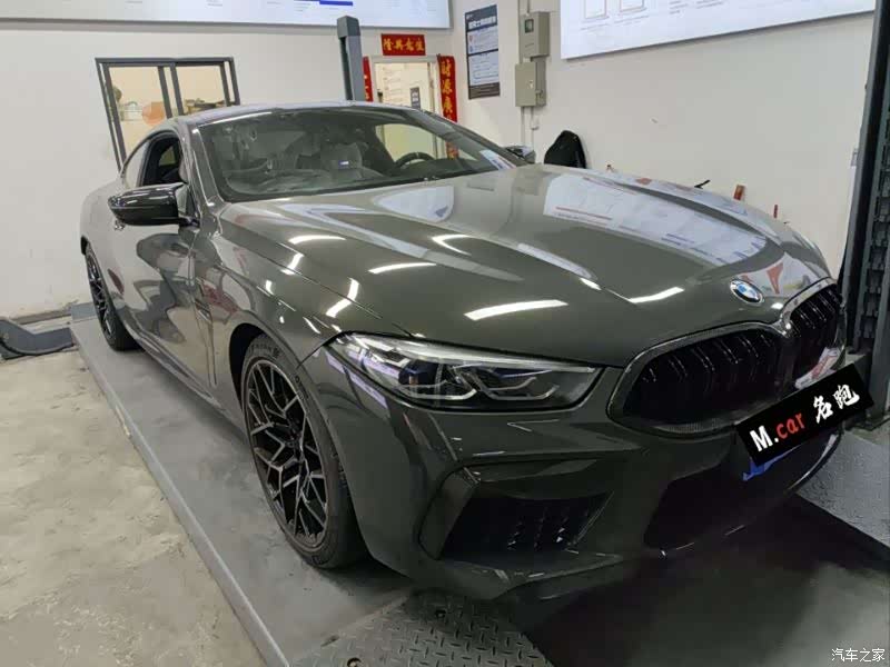 BMW M8, 2021 3