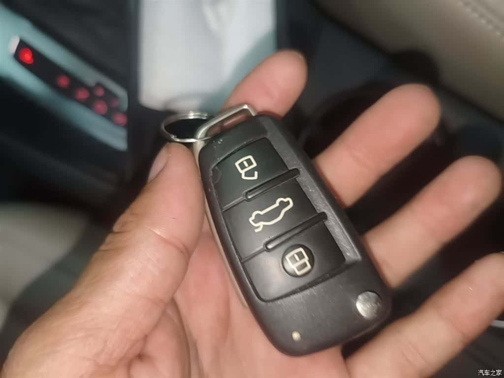 Audi Q3, 2016 9