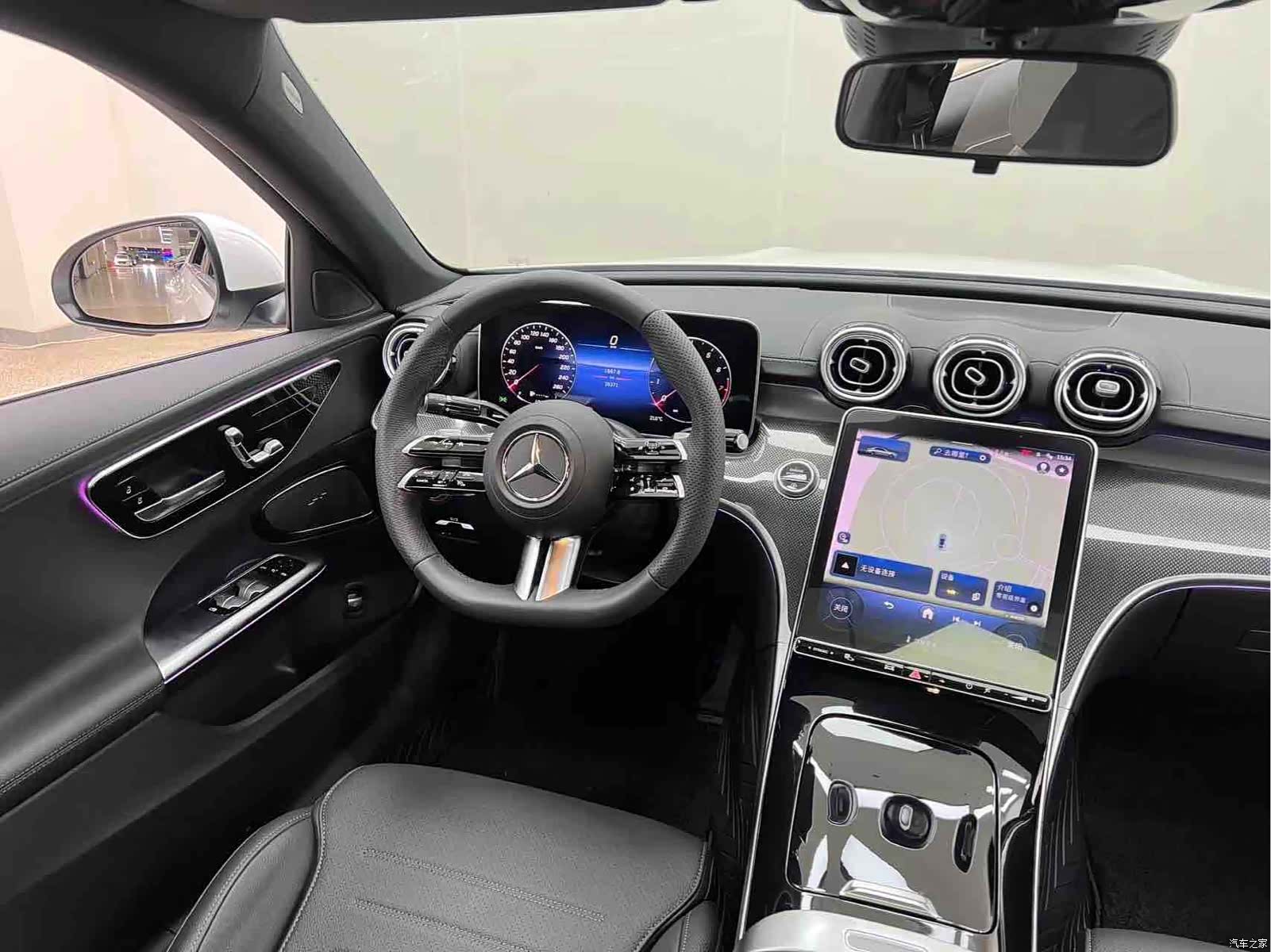 Mercedes-Benz C-Class, 2024 17