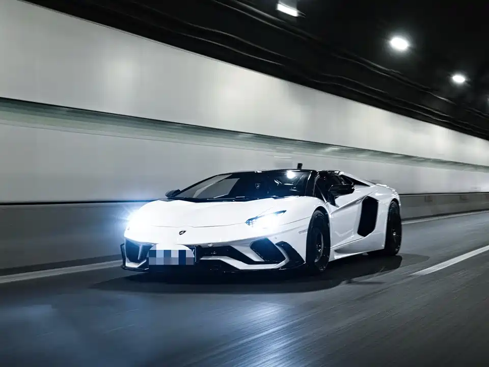 Lamborghini Aventador Lamborghini Aventador