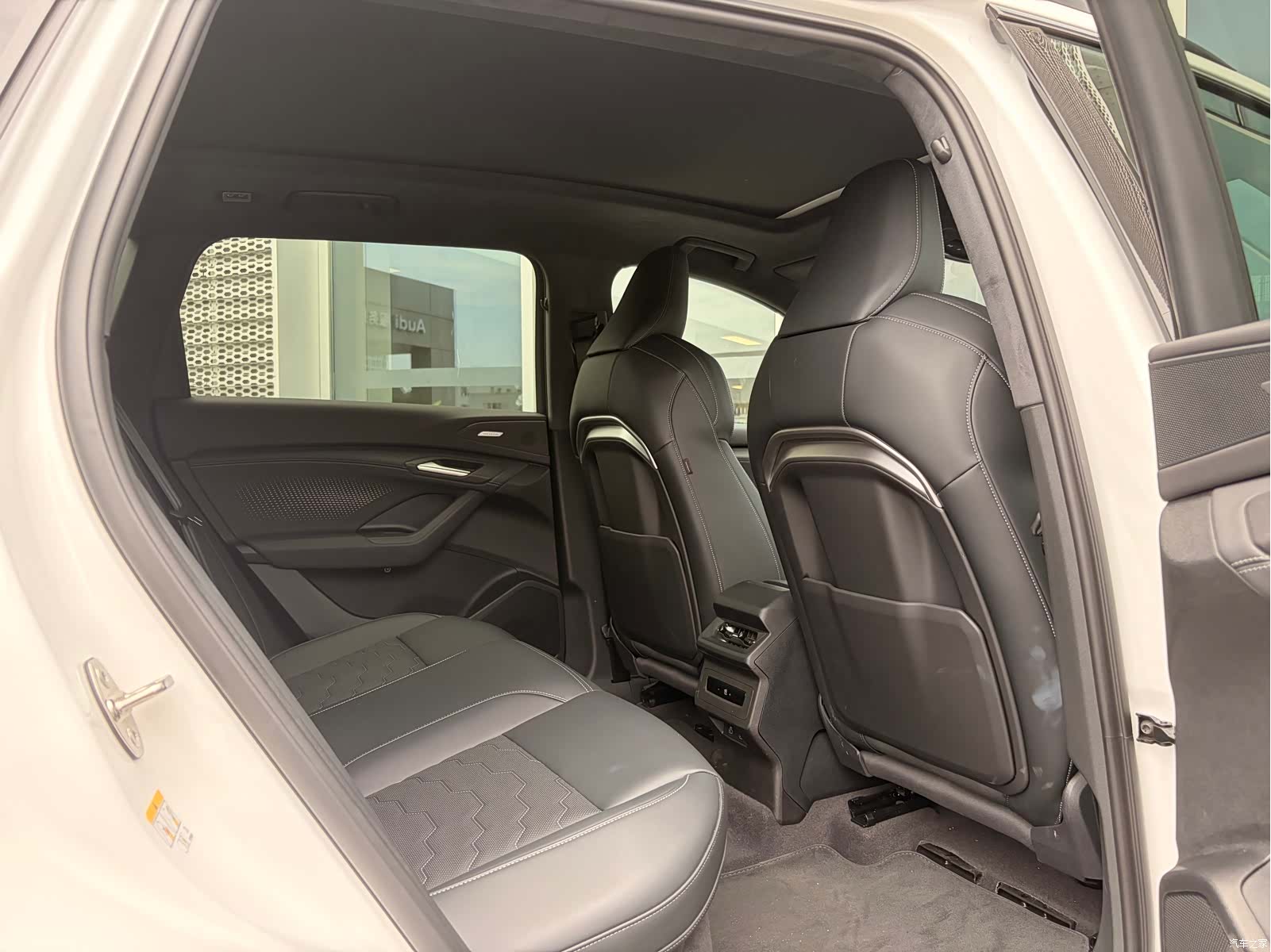 Audi e-tron, 2025 12