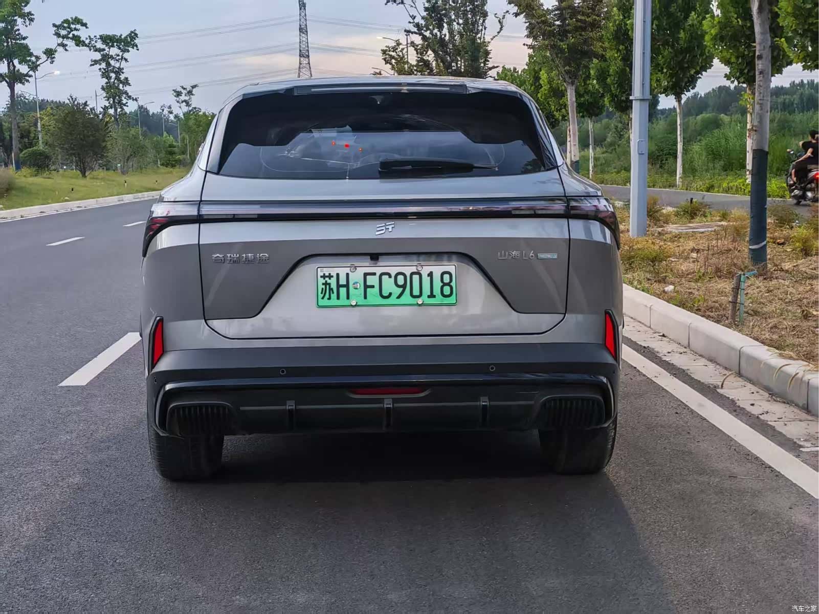 Jetour L6, 2025 3