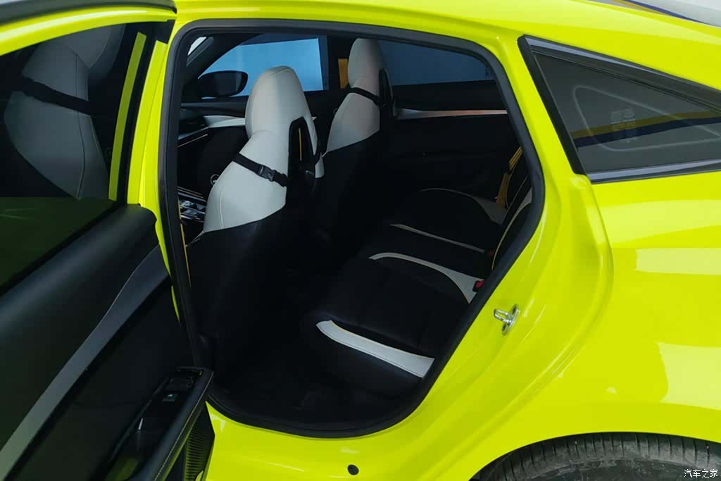 MG MG5, 2023 11