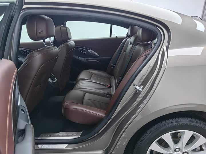 Buick LaCrosse 2013 2.4L SIDI jing ying Комфорт