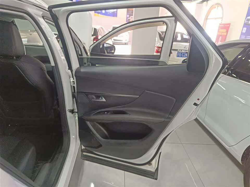 Peugeot 4008 Peugeot 4008