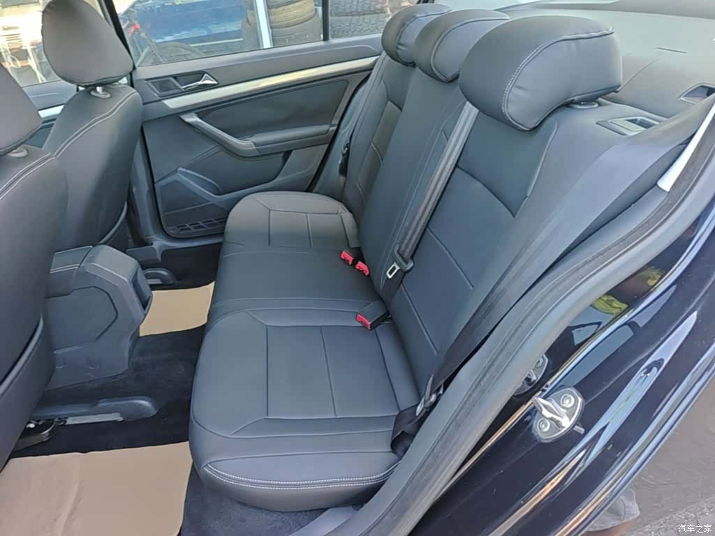 Volkswagen Lavida, 2016 13