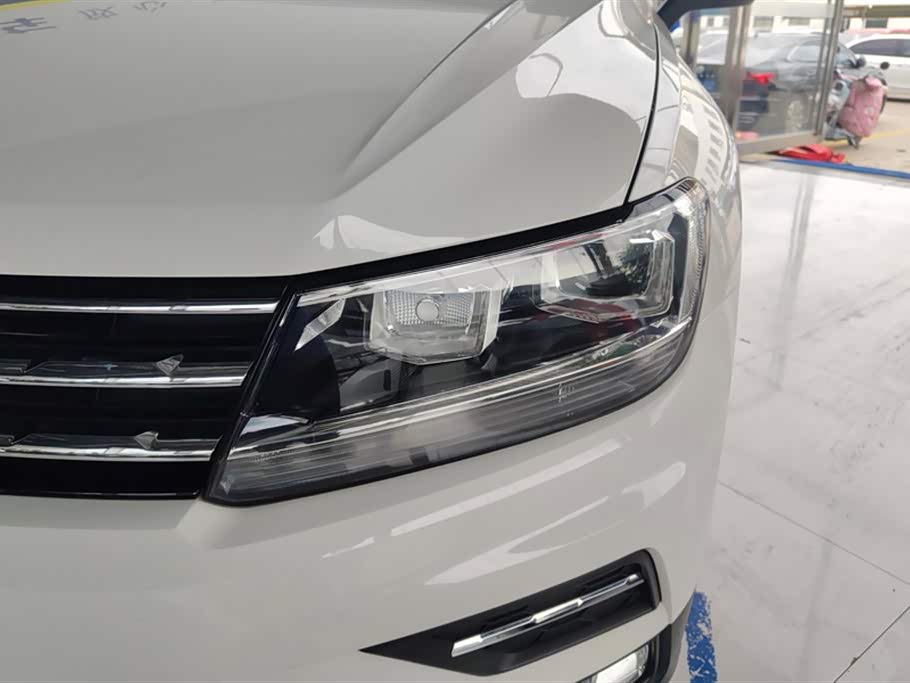 Volkswagen Tiguan L