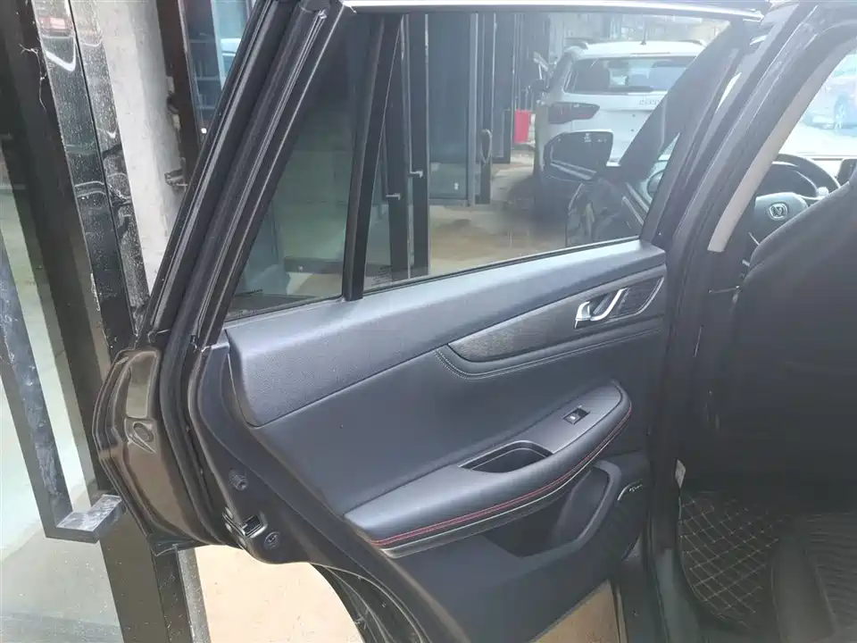 Changan CS75