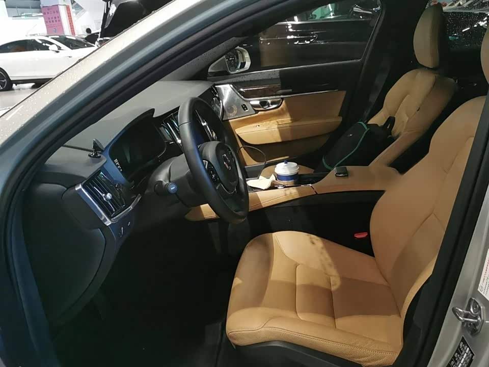 Volvo S90 Volvo S90