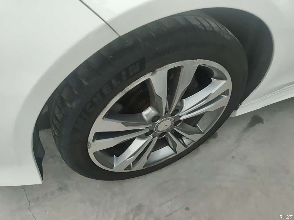 Mercedes-Benz E-Class, 2015 23