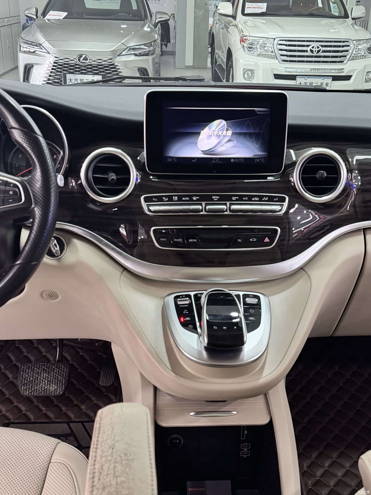 Mercedes-Benz V-Class, 2018 8