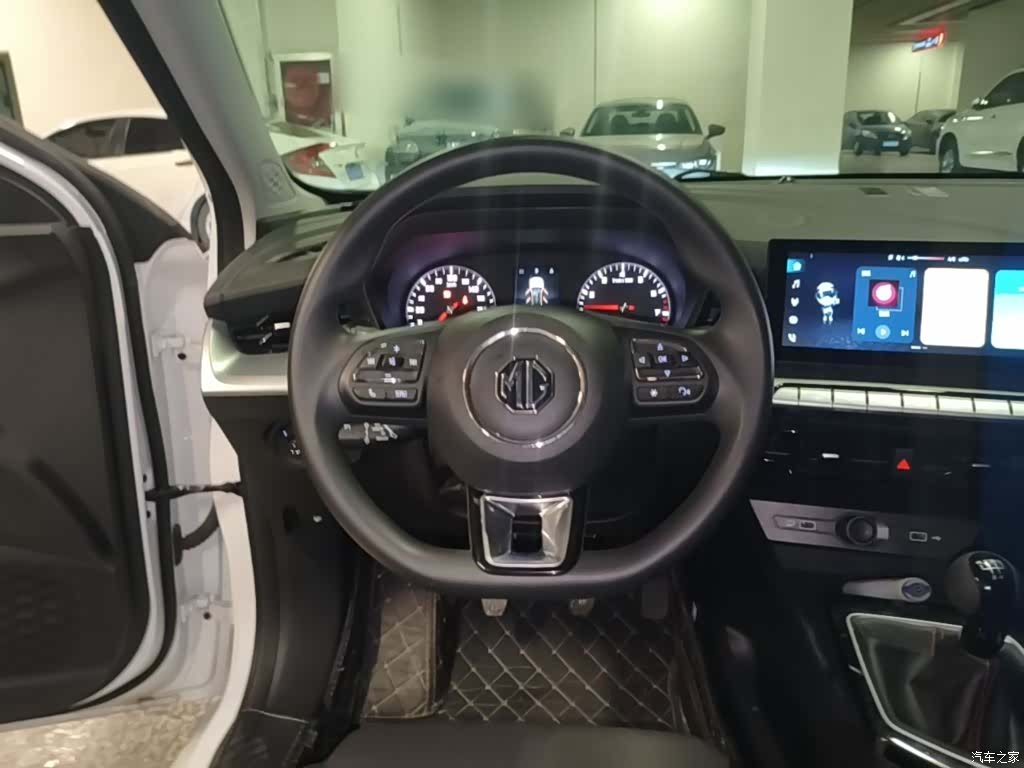 MG MG5, 2025 3