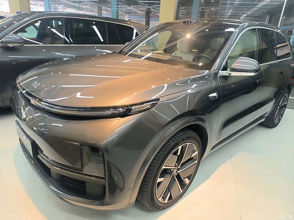 Li Auto L8, 2025 2