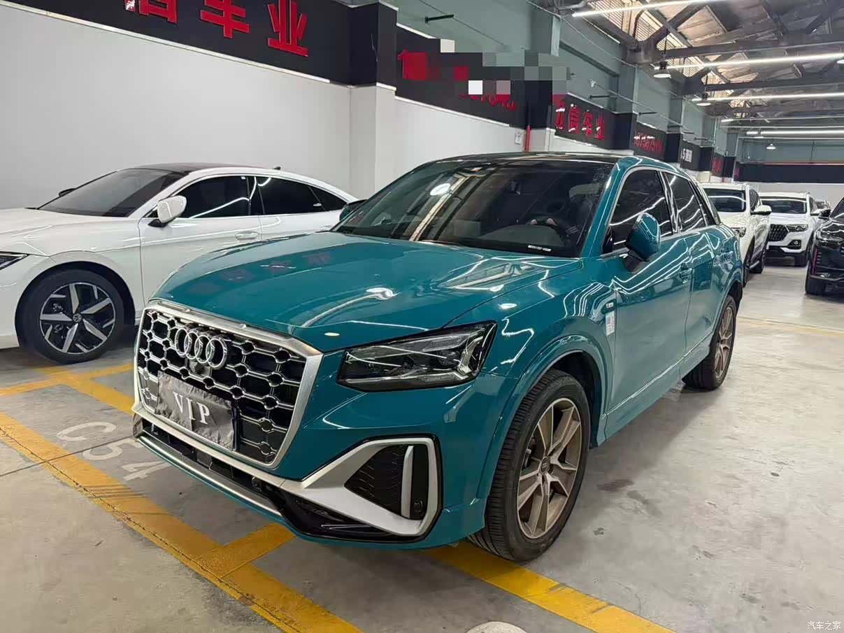 Audi Q2L, 2022 1