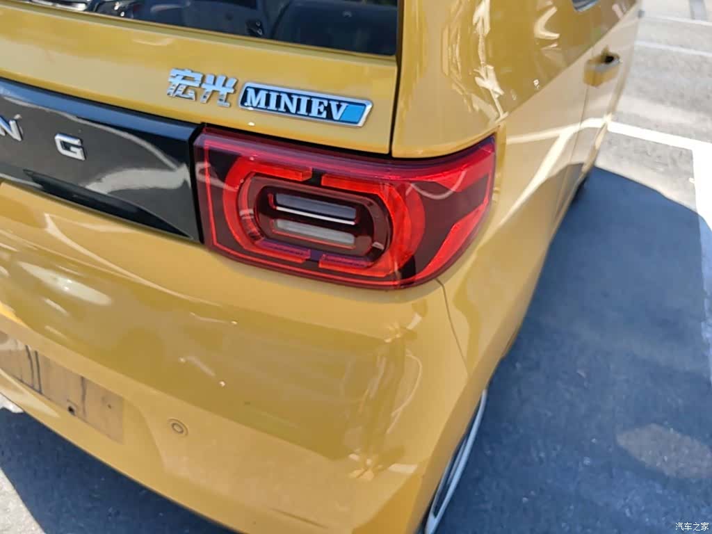 Wuling MINIEV, 2022 8