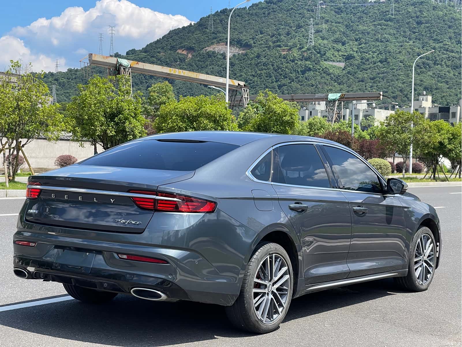 Geely Preface, 2021 13
