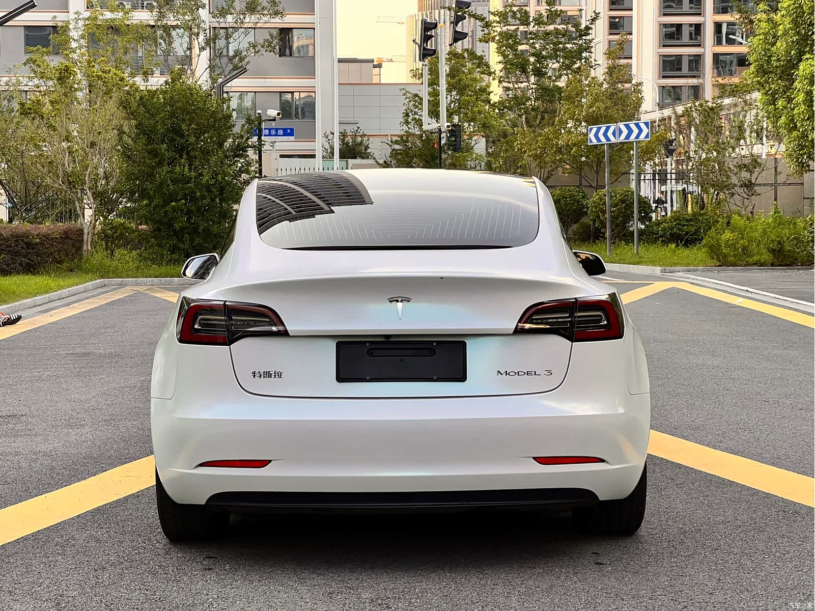 Tesla Model 3, 2020 14