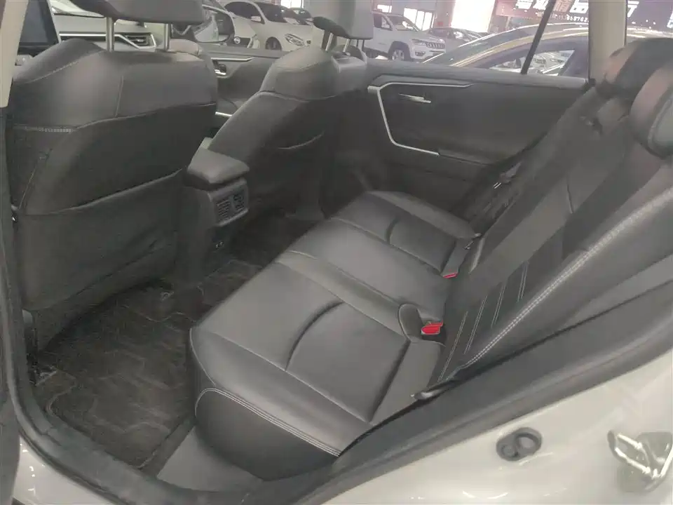 Toyota RAV4 Rongfang