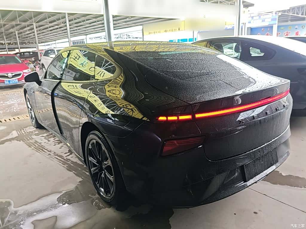 Xpeng P7, 2022 все фото
