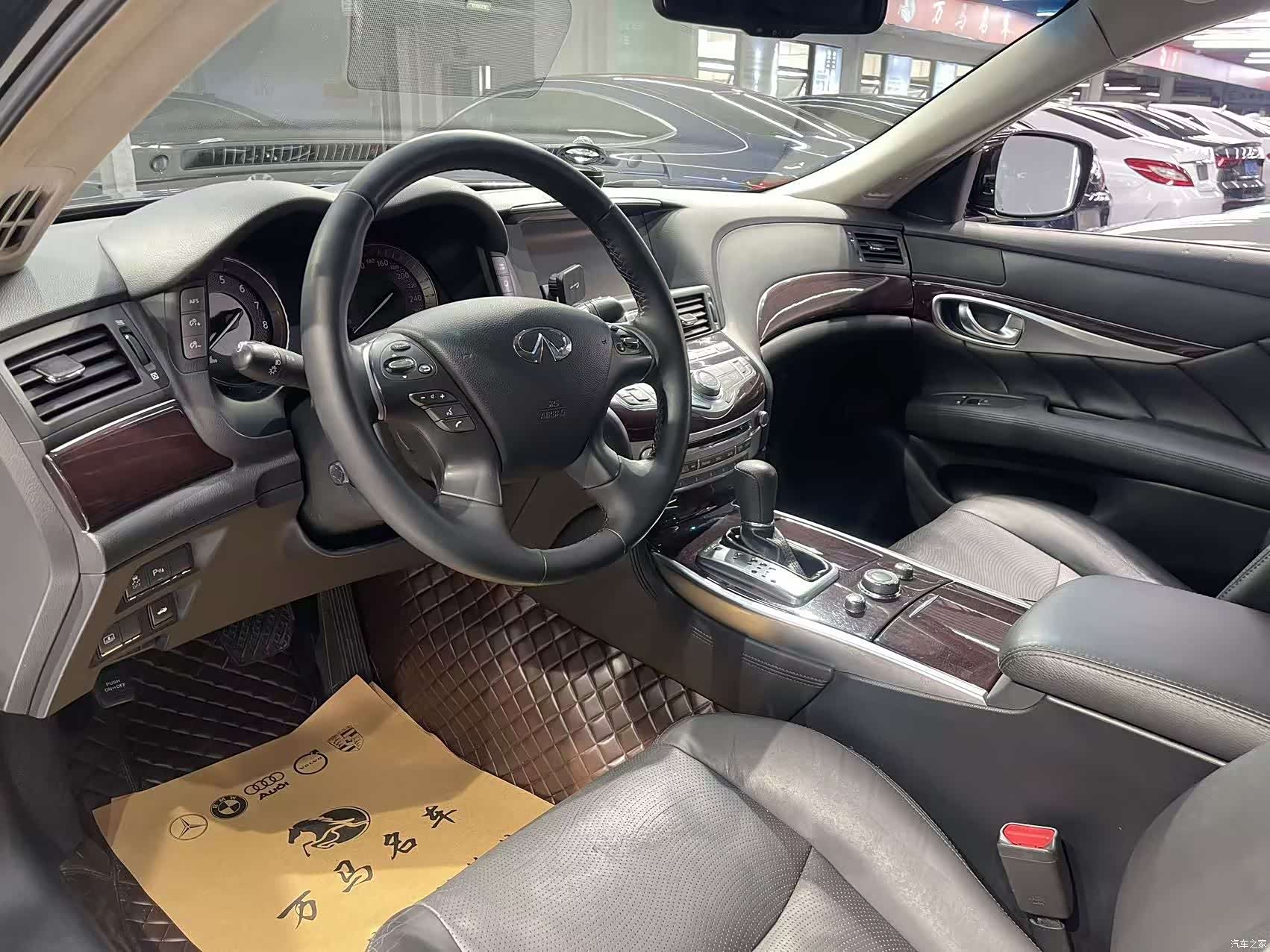 Infiniti Q70, 2014 18