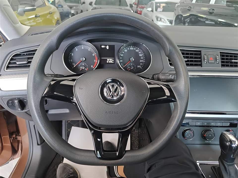 Volkswagen Lingdu
