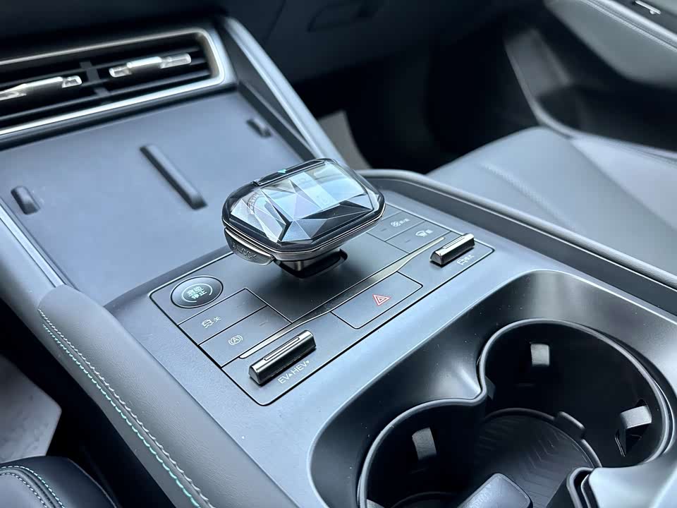 BYD Qin L