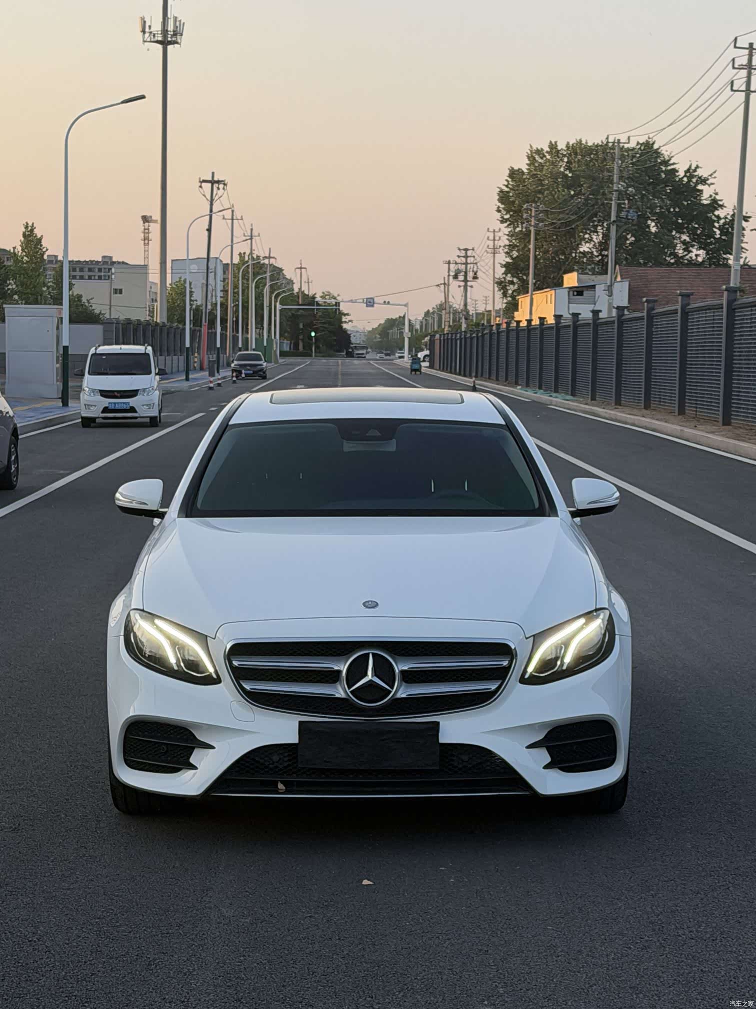 Mercedes-Benz E-Class, 2016 2