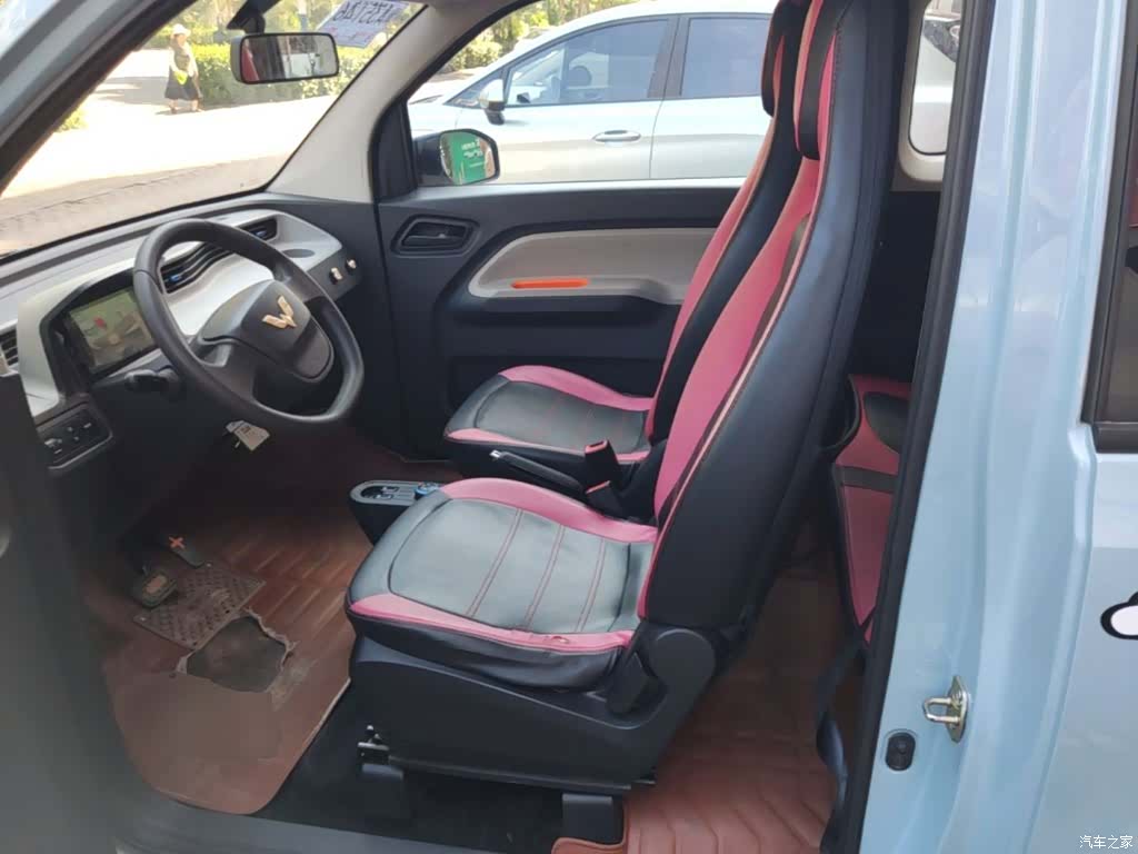 Wuling MINIEV, 2020 15