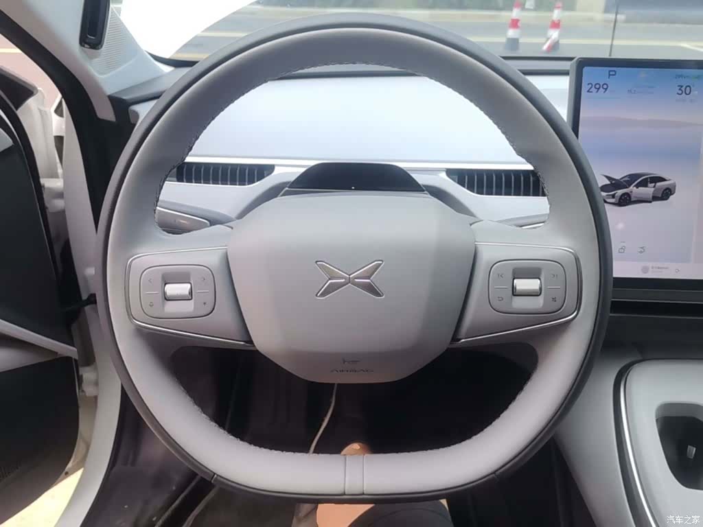Xpeng Mona M03, 2026 11