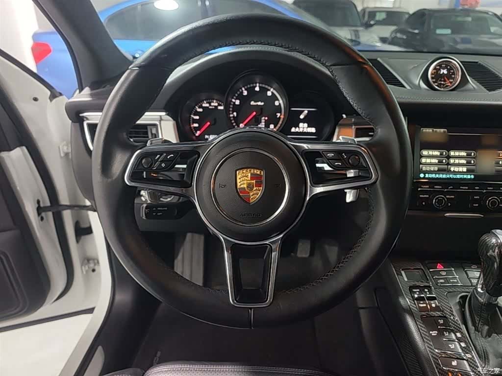 Porsche Macan, 2015 11